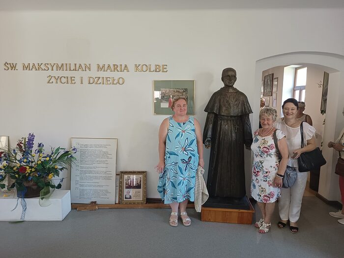 PIELGRZYMKA AUTOKAROWA DO NIEPOKALANOWA I NIEBOROWA (27.06.2026)